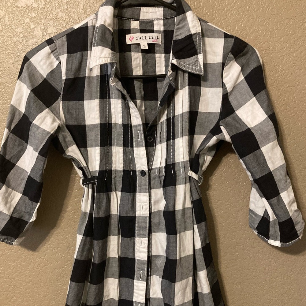 full tilt back & white checker tunic button down